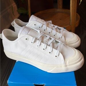 Adidas Men’s Nizza Canvas Sneakers